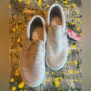 Womens Vans! New!! Size 5 U.S